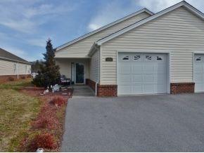 1558 Pine Cone Cir, Kingsport, TN 37660-4196