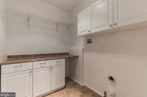 142 Laurel Trl, Swedesboro NJ  08085-4074 exterior