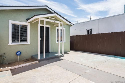 2170 Ocean View Blvd, San Diego, CA 92113-1241