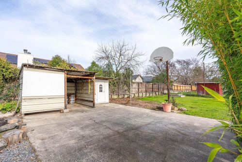 6530 Old Redwood Hwy, Santa Rosa CA  95403-1480 exterior