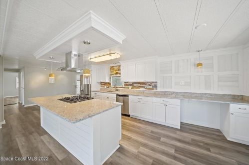 738 Lark Dr, Sebastian FL  32976-7224 exterior