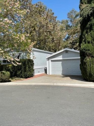 11 Summersky Way, Lodi CA  95242-9521 exterior