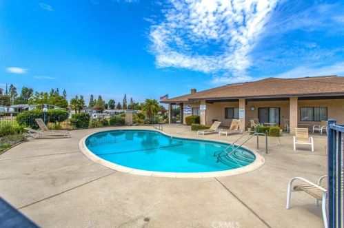 1325 Medallion St, Redlands CA  92374-2666 exterior