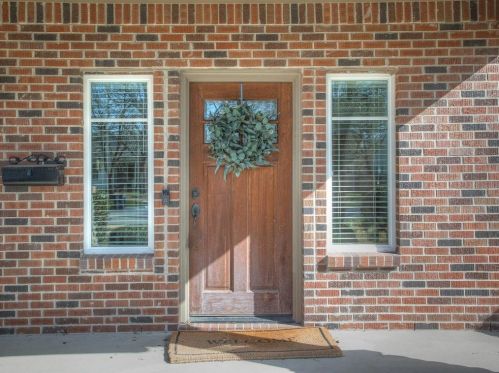 5628 Pershing Ave, Fort Worth, TX 76107-4712