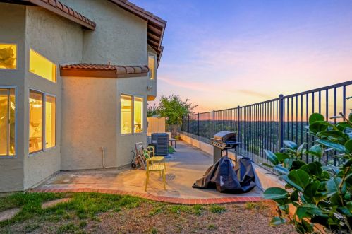 11278 Caminito Aclara, San Diego CA  92126-6101 exterior