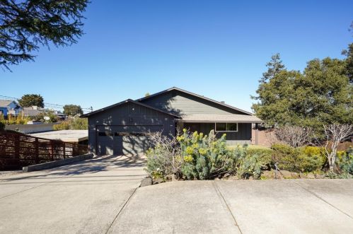 2804 Newlands Ave, Belmont, CA 94002-1432