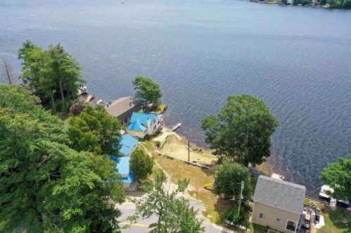 99 Lk Shr Dr, Northwood NH  03261-3707 exterior