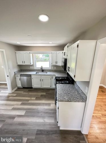 725 Ivy Dr, Seaford DE  19973-1340 exterior