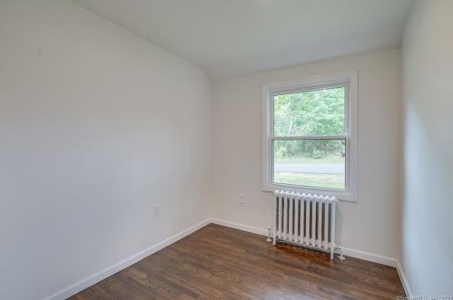 80 Circle Dr, Litchfield CT  06750-1710 exterior