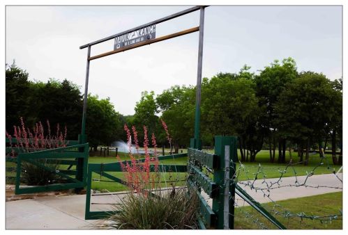 6281 Lone Oak Rd, Valley View, TX 76272-8005