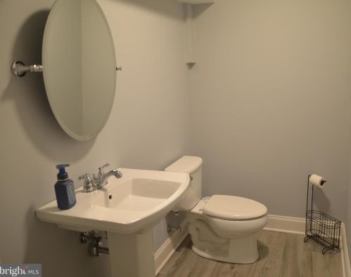 156 Boxwood Ct, Pottstown PA  19464-1500 exterior