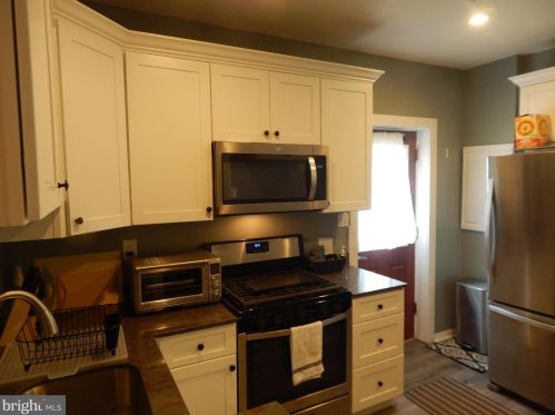 311 Delaware Ave, Lansdale PA 19446-3521 exterior