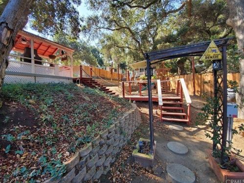 47305 Shady Oaks Ln, Temecula CA 92592-2933 exterior