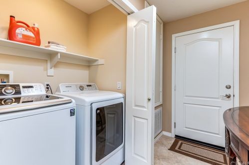 98 Talisman, Irvine CA  92620-3843 exterior