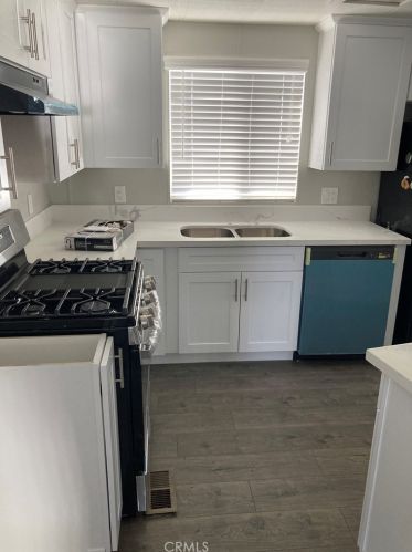 1414 Central Ave, Brea, CA 92821-2405