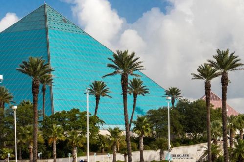 2503 46, Galveston TX  77551-5702 exterior