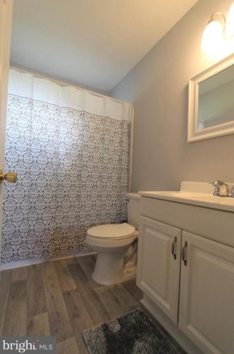 1 Old Barn Rd, Richmond National Battlefiel VA  22835-9008 exterior