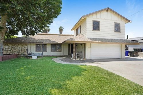 931 Home St, Rialto, CA 92376-3741