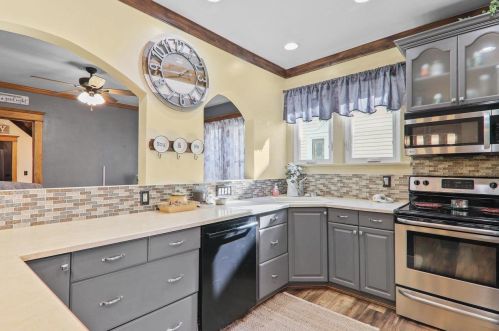 410 Beaver St, Beaver Dam WI  53916-1622 exterior