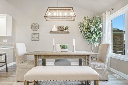 8335 107th Pl, Dyer IN  46373-8656 exterior