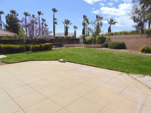 1219 Larkspur Ln, Beaumont CA  92223-2090 exterior