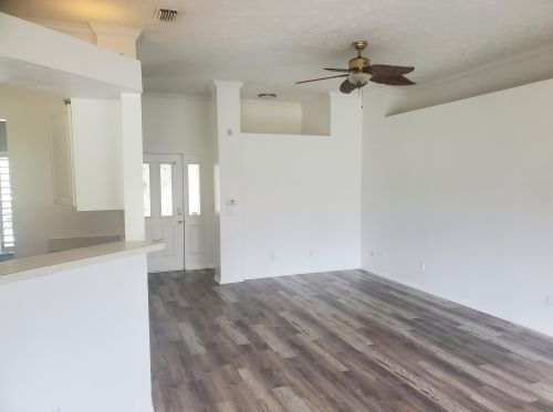 380 Paw Ct, Fort Pierce, FL 34953-7821