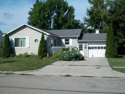 15 7th St, Lockhart, MN 56510-1638