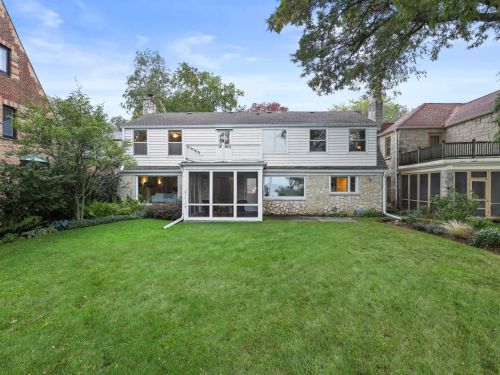 4114 Lk Dr, Milwaukee WI 53211-1719 exterior