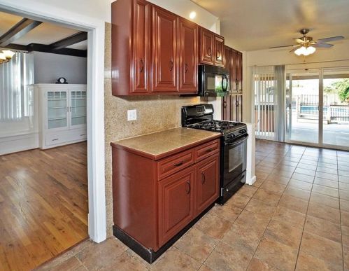 802 Berkshire Ave, Pittsburgh PA  15226-2138 exterior