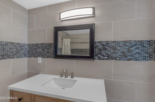 43 Elwood St, Phoenix AZ  85040-1025 exterior