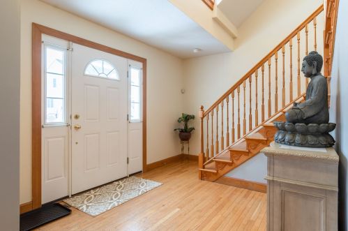 10 Courtney Ln, Nashua, NH 03062-1390