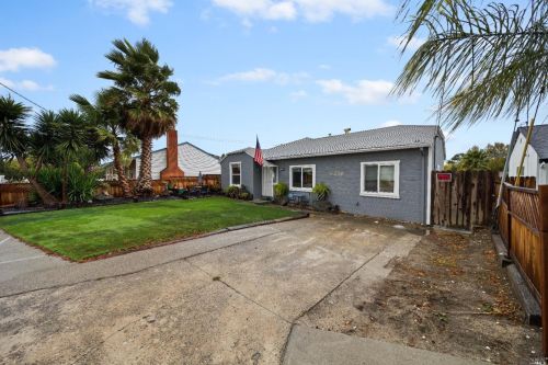 266 Hillcrest Ave, Benicia, CA 94510-2225