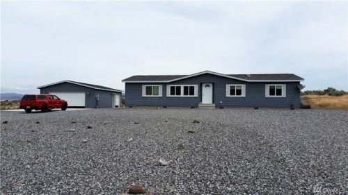 205 Davidson Blvd, Desert Aire, WA 99349-4900