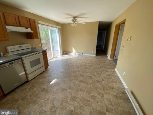 38 Millers Rd, Schuylkill Haven PA  17972-9387 exterior