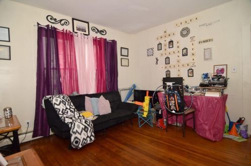 176 Camden Ave, Providence, RI 02908-3606