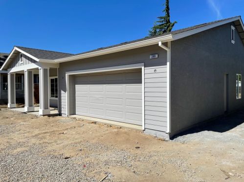 209 Sherman Ave, Manteca CA  95336-4716 exterior