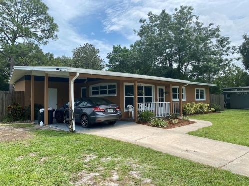 203 Oakland Ave, Sanford, FL 32773-6239