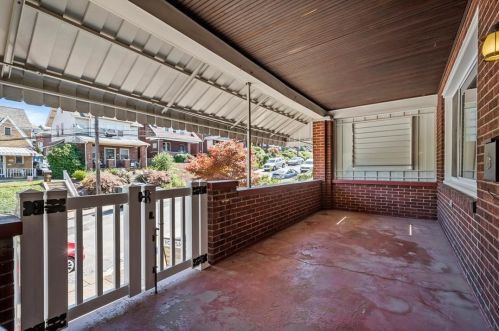 1220 Berkshire Ave, Pittsburgh, PA 15226-2320