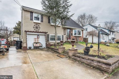 17 Rondon Ave, Berlin Boro NJ  08009-1522 exterior