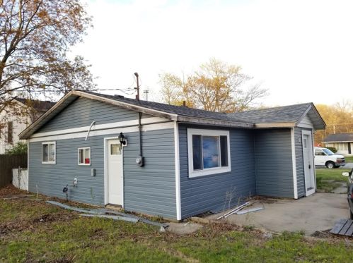 542 Wayne St, Gary, IN 46403-3342