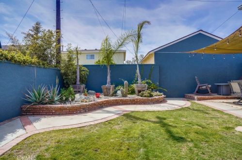 3753 Snowden Ave, Long Beach CA  90808-2226 exterior