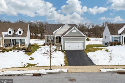 466 Hallman Ct, Downingtown, PA 19335-4966