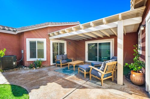 67761 Rio Vista Dr, Cathedral City CA  92234-8636 exterior