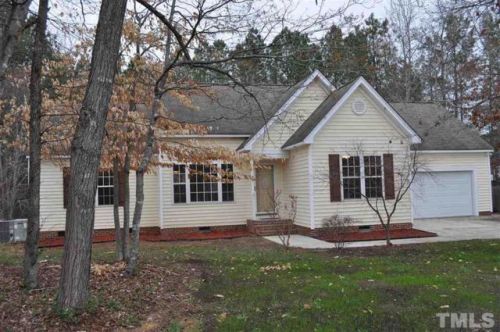 50 Meadowfield Ln, Franklinton, NC 27525-8037