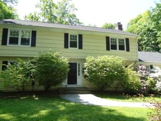 5 Big Pines Rd, Westport CT  06880-1226 exterior