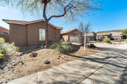3713 Fetlock Trl, Phoenix, AZ 85083-0814