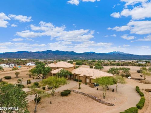 17047 Dixileta Dr, Scottsdale AZ  85263-5035 exterior