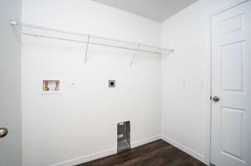 1901 South Buttonwood Dr, Fort Pierce FL 34952-6971 exterior