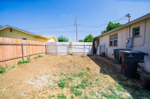 9659 Primrose Dr, Riverside CA 92503-4277 exterior