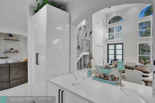 3591 177th Ave, Hollywood FL  33029-1666 exterior